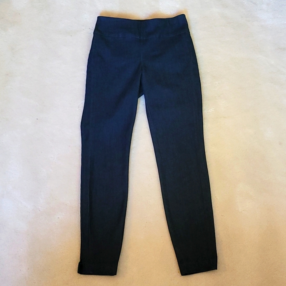 3/$20 NY & CO Hybrid pant sz XS